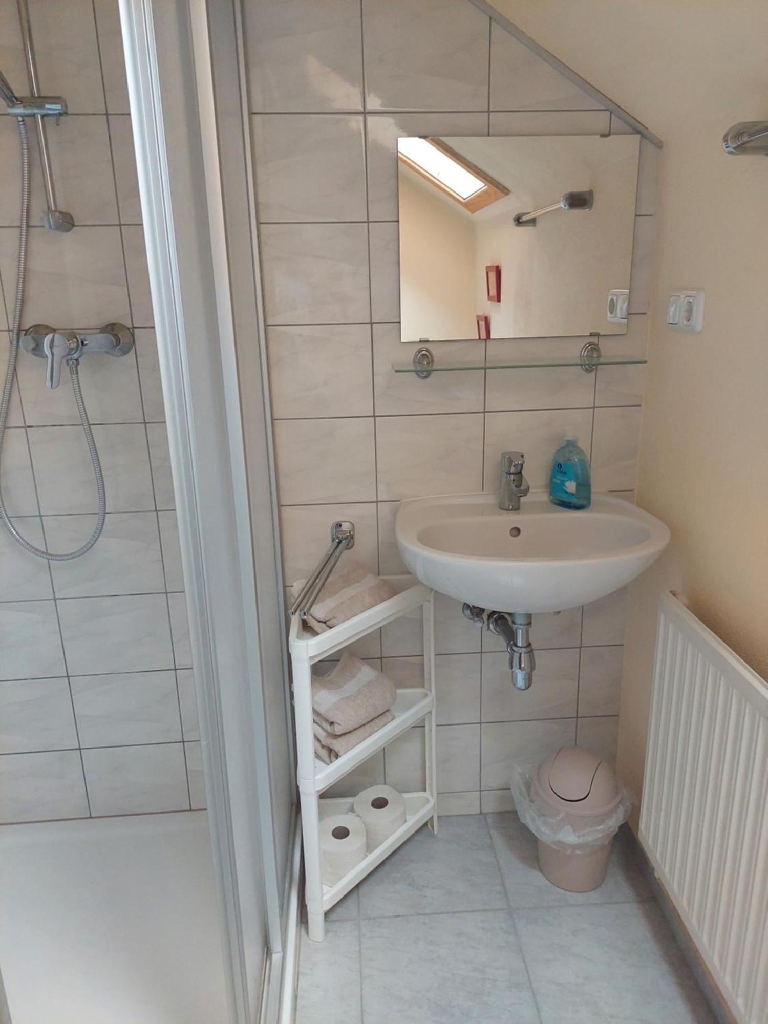 Апартаменты Haus Jezek Виндишгарстен Экстерьер фото