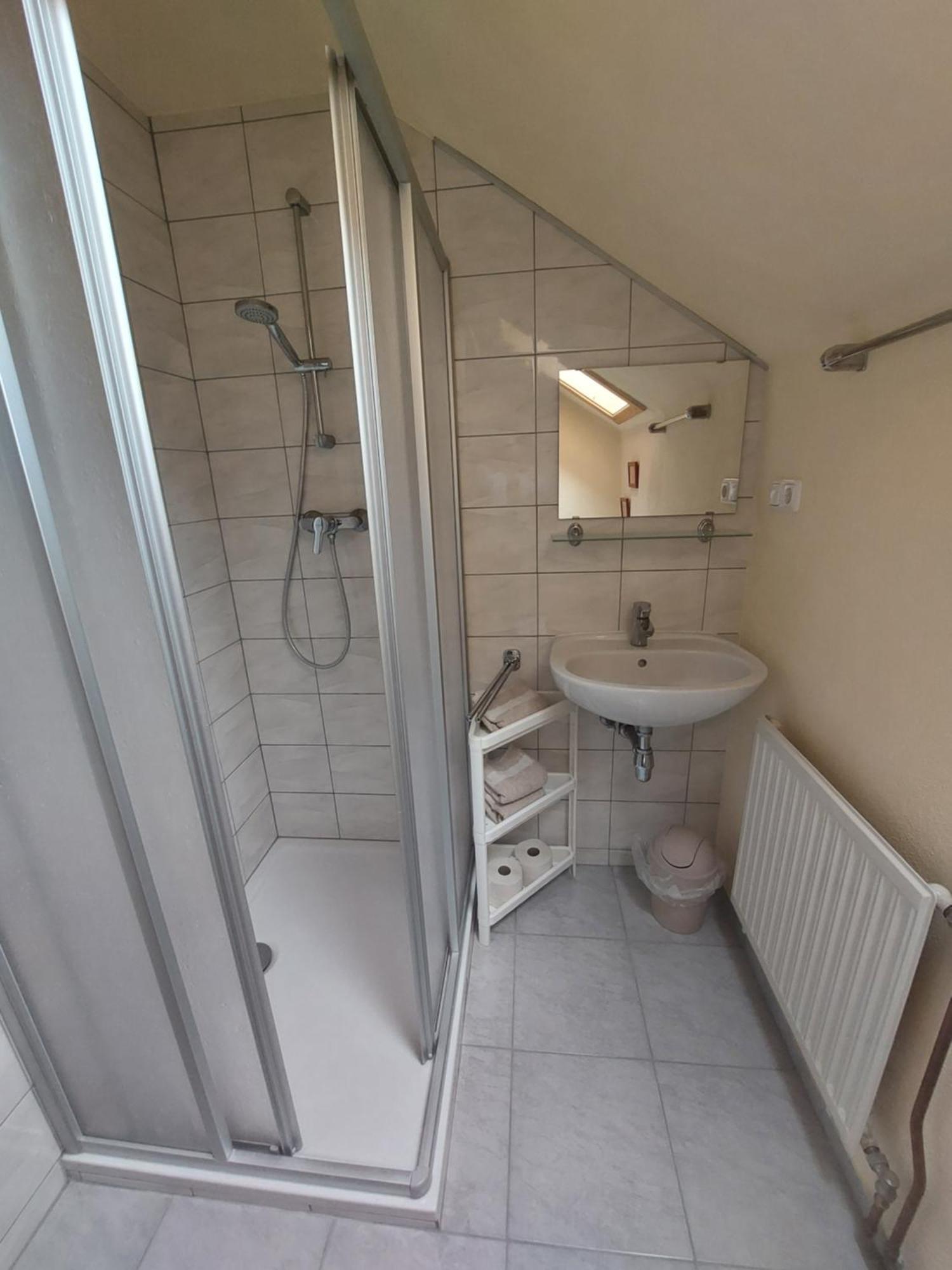 Апартаменты Haus Jezek Виндишгарстен Экстерьер фото